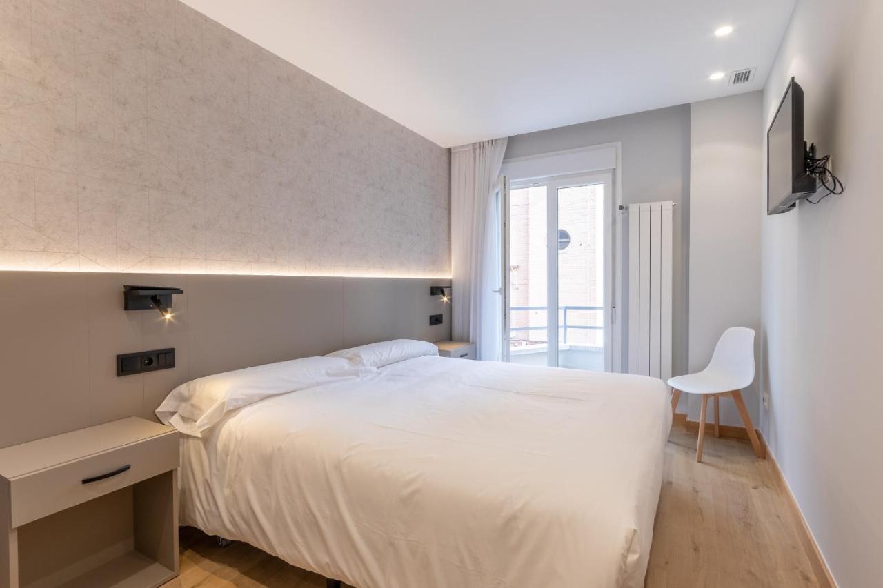 Eightrooms La Rioja Pension 로그로노 외부 사진